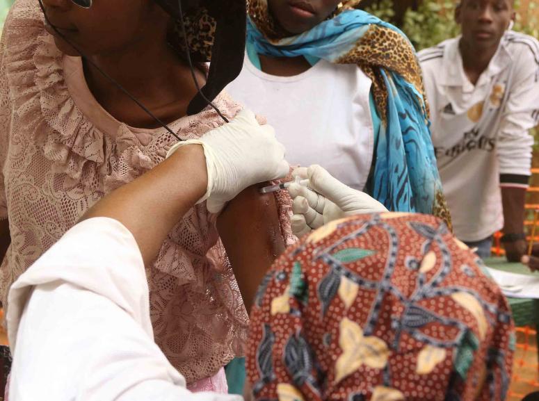 Meningitis vaccination campaign, Niger