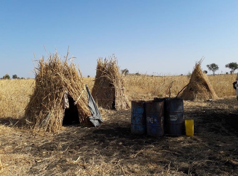 Temporary sleeping shelters mobile workers in Ethiopia