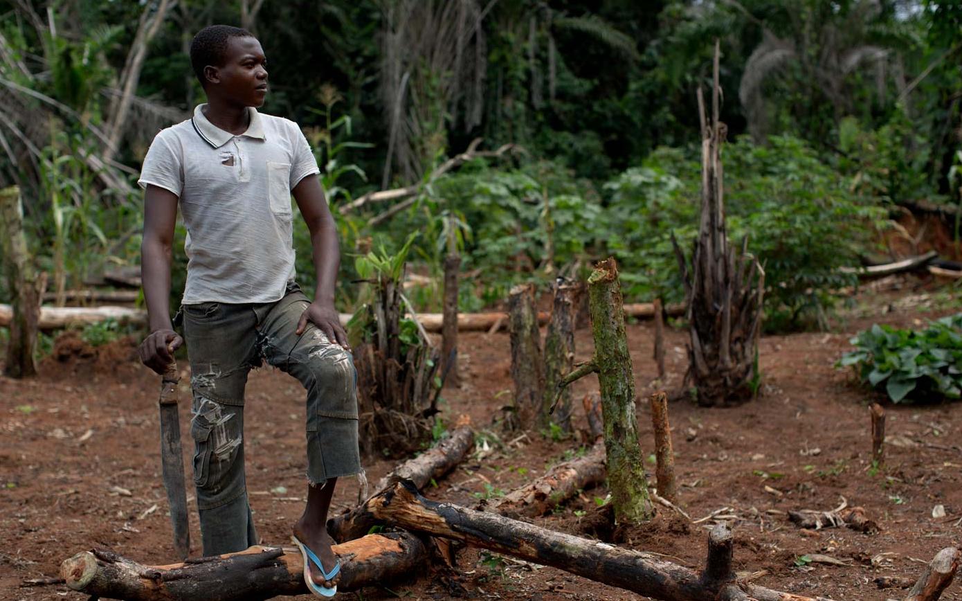 A young man in the village of Zobia, northeast DRC. The ones most exposed to the tsetse fly and, therefore, to the disease live in rural areas and depend on agriculture, fishing, animal husbandry or hunting.